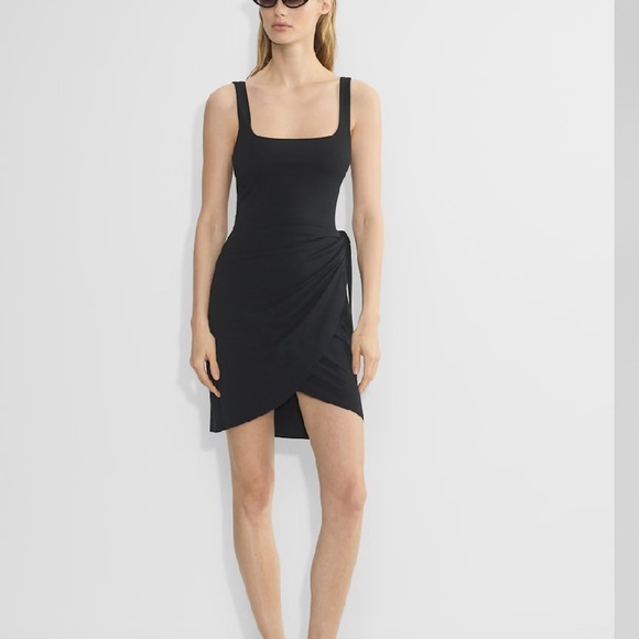 Wilfred Dresses & Skirts - Aritzia Wilfred Saturn Mini dress